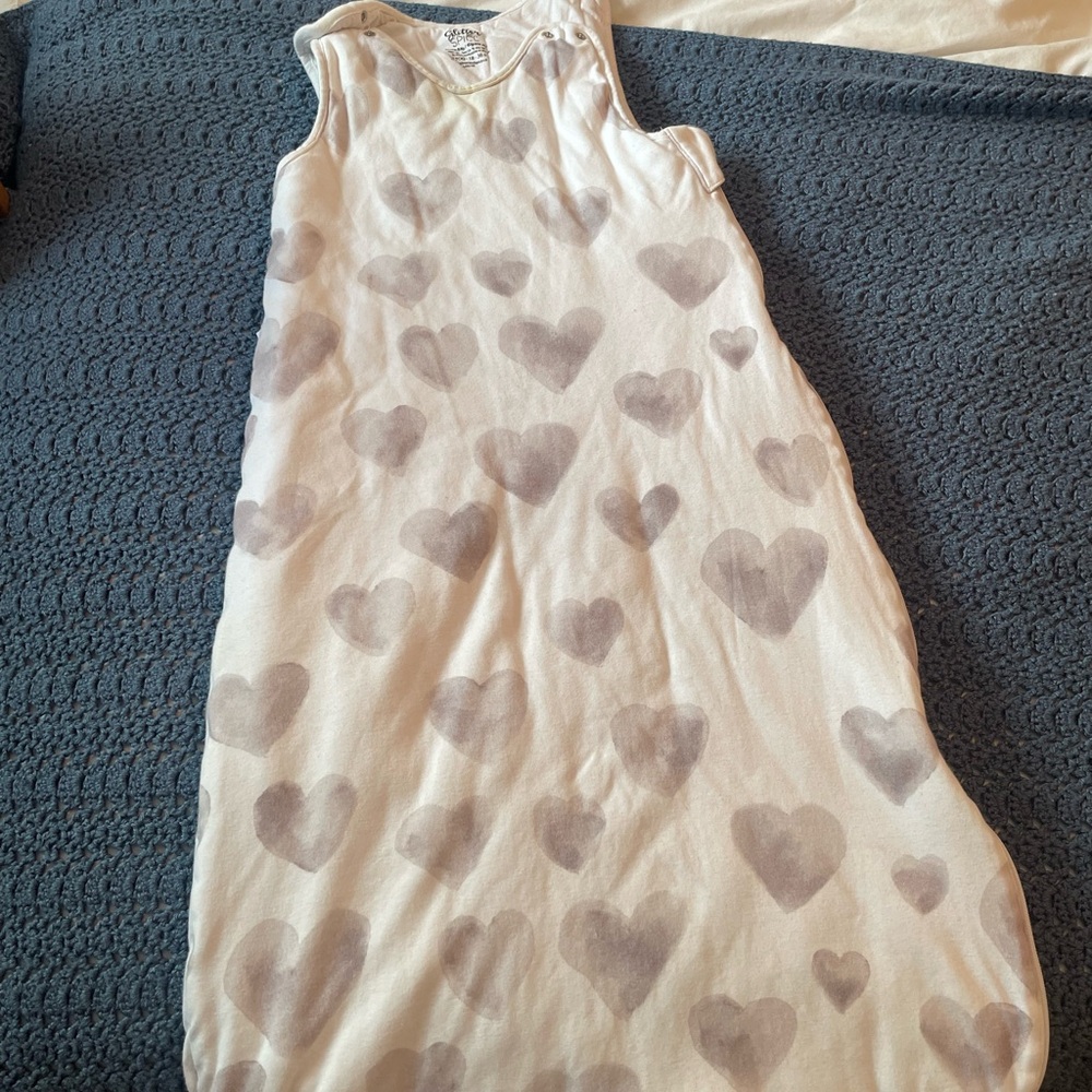2.5 Tog 18-36 months | 🩶 Heart Patterned Baby Sleeping Bag